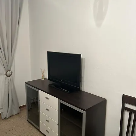 Δωμάτια σε οικογενειακή κατοικία Jana *